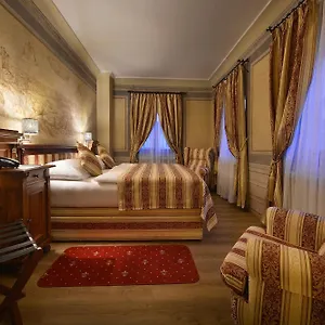 Charles 4*, Praha Česká republika
